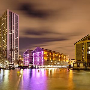 Holiday Inn Express Paris-Canal De La Villette